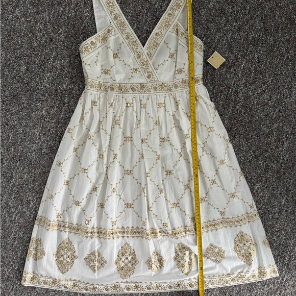 Michael Kors Dresses & Skirts - Michael Kors Cream and Gold Midi Dress womens size 8